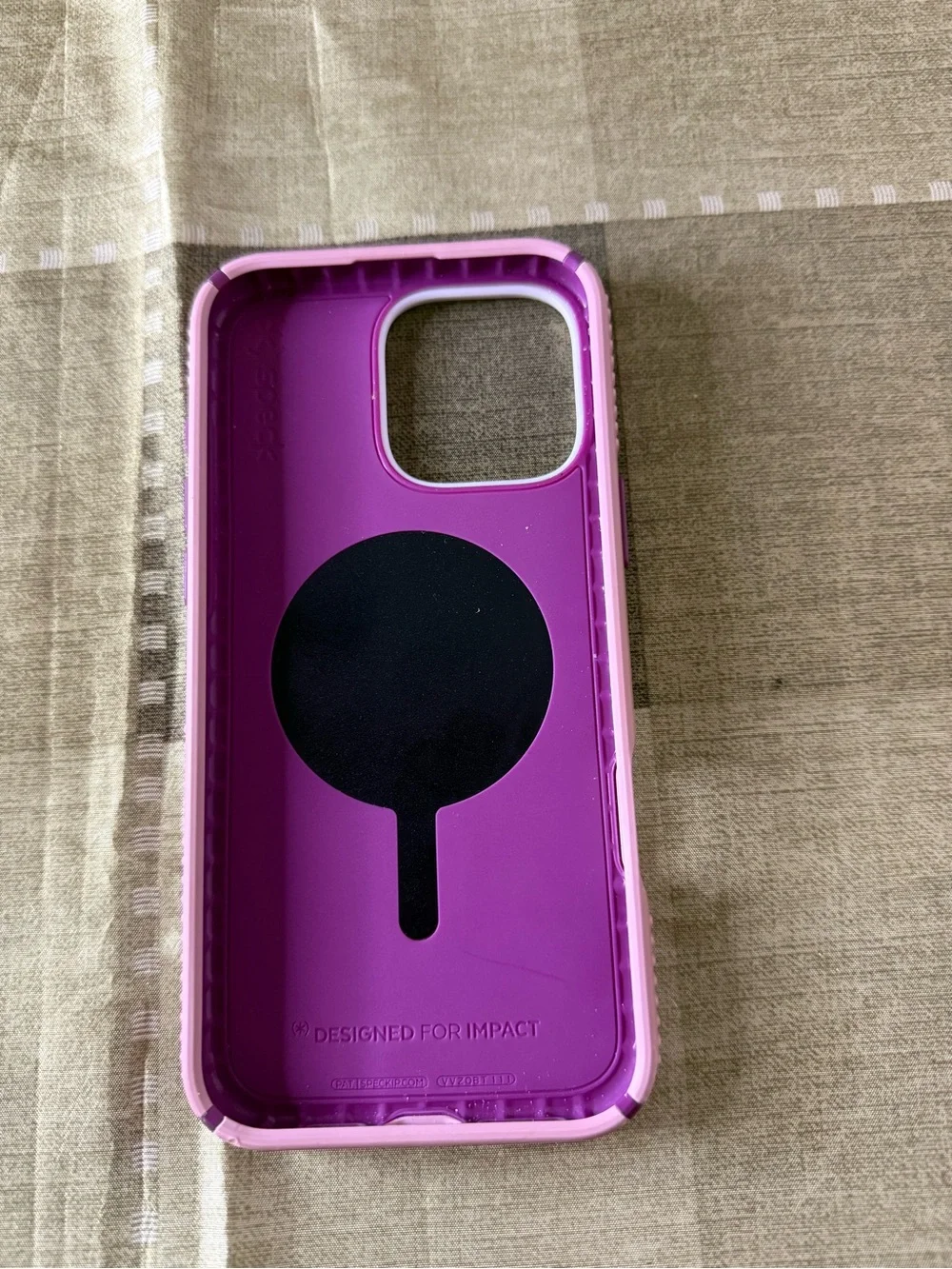 Speck Presidio 2 Pink Protective Dual-Layer Textured Phone Case